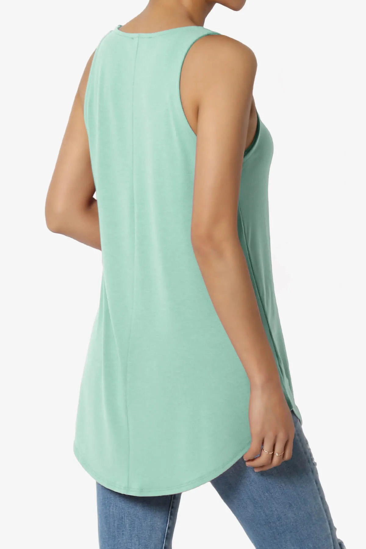 Santo Scoop Neck Loose Fit Tank Top PLUS