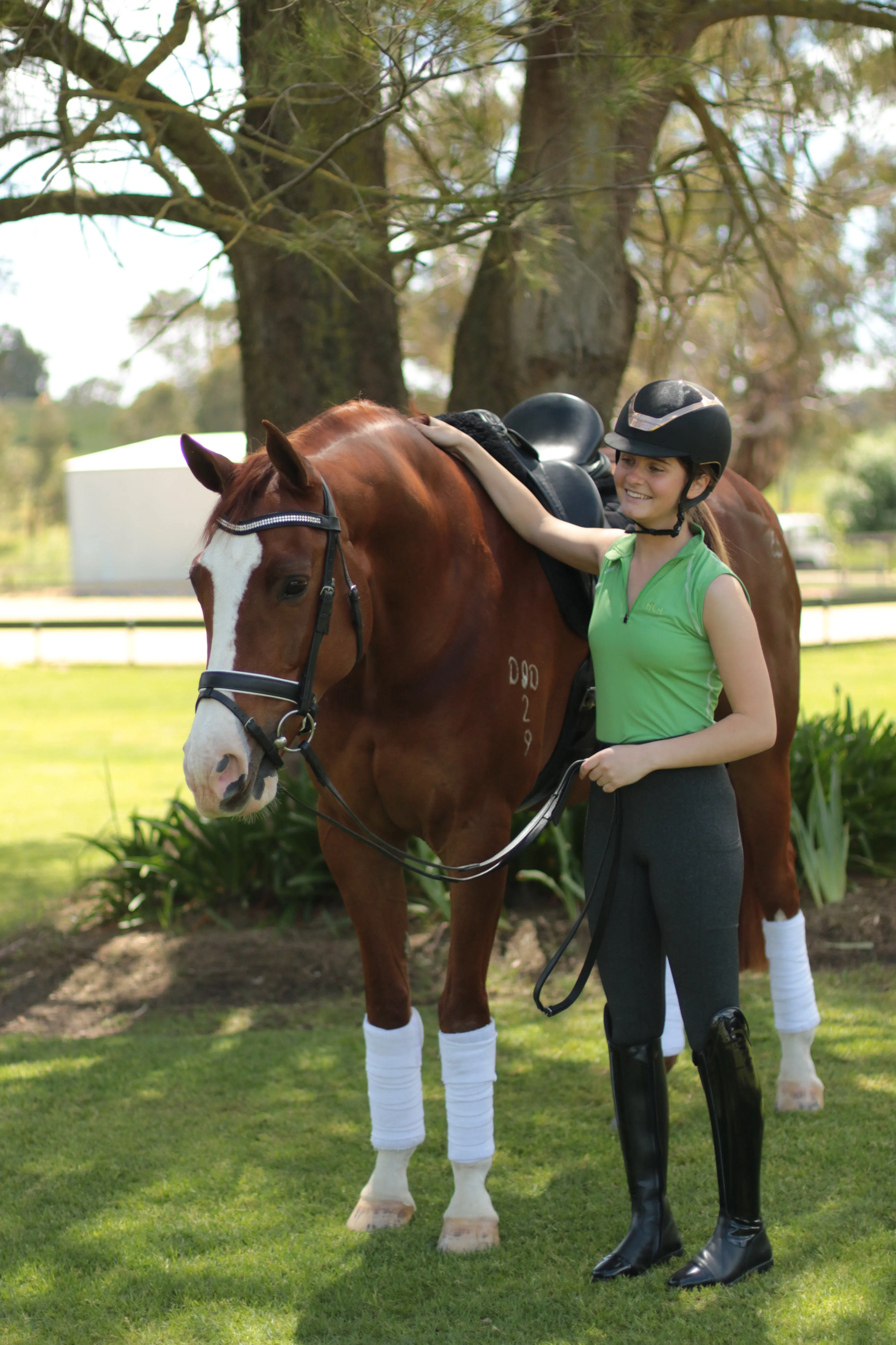 Sleeveless base layer in Green Tea